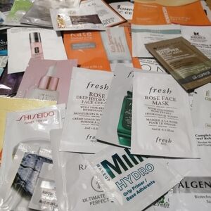 52 samples from Sephora with many masks, foundations and creams